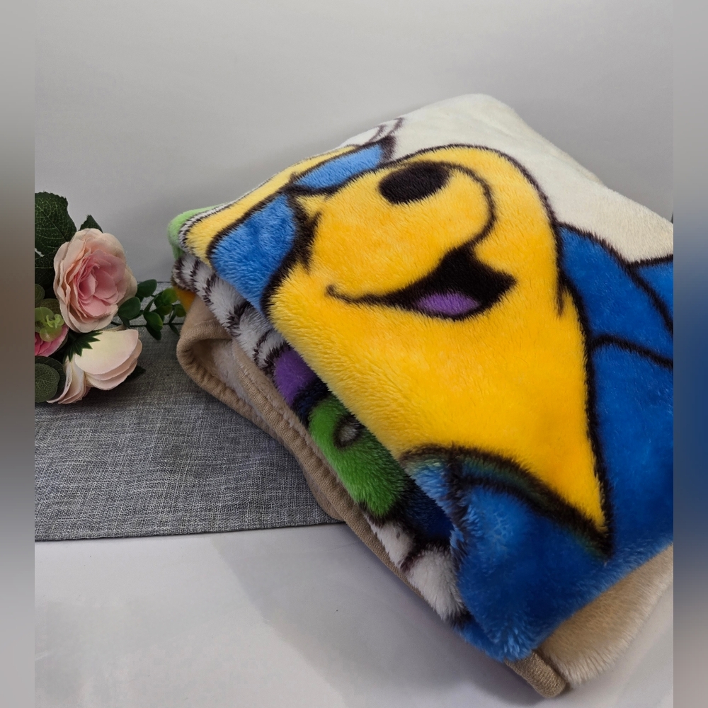 Vintage Disney Winnie Pooh‎ In Sunglasses Kids Plush Blanket Soft 50 x 42"